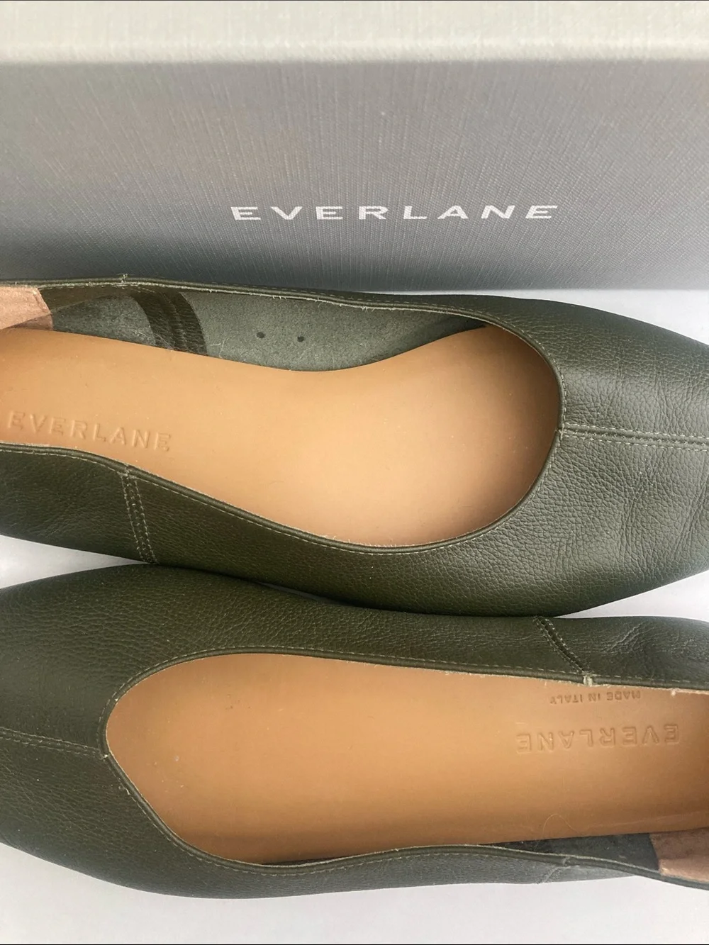 Everlane Soft Point Flat in Size 8 Dark Green Leather - Picture 4 of 5